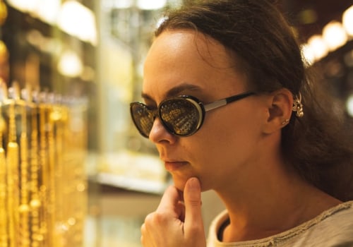 What country is the cheapest country to buy gold?